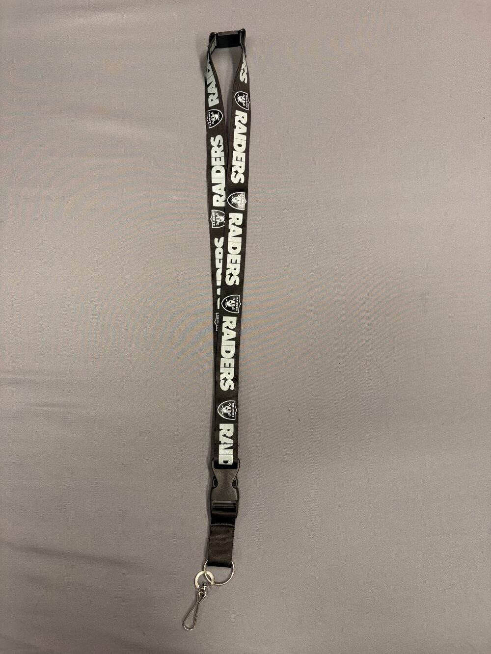 LAS VEGAS RAIDERS NFL FOOTBALL TEAM BADGE HOLDER BREAKAWAY LANYARD